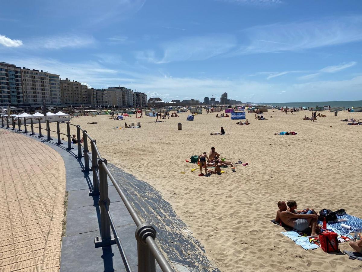 Panoramic View On Beach, Ships, Sea - Place To Be Ostende Exteriér fotografie