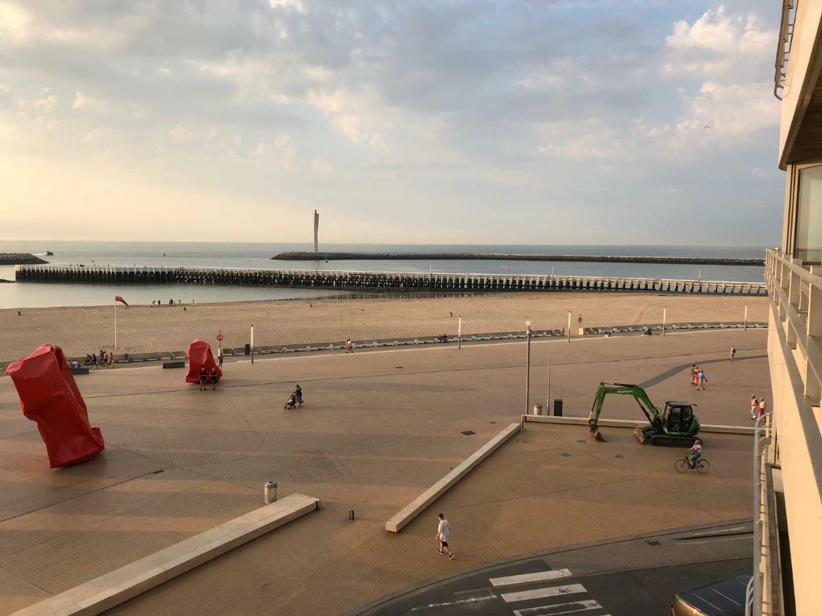 Panoramic View On Beach, Ships, Sea - Place To Be Ostende Exteriér fotografie